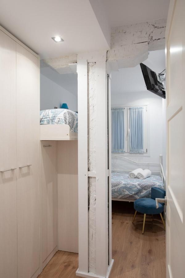 Acogedor Apartamento En El Centro Del Casco Viejo Appartement Bilbao Buitenkant foto