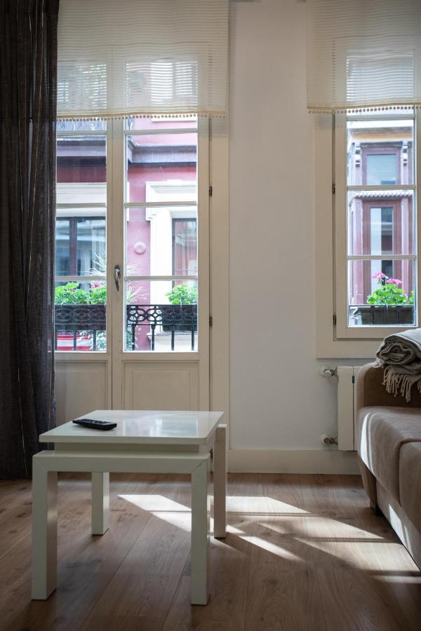 Acogedor Apartamento En El Centro Del Casco Viejo Appartement Bilbao Buitenkant foto